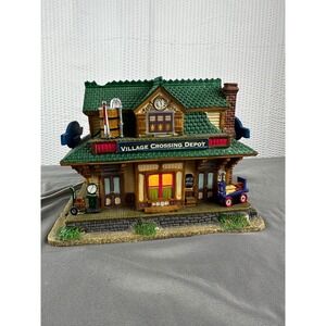 2009 Lemax Village Crossing Depot  Porcelain Building‎ Christmas untested